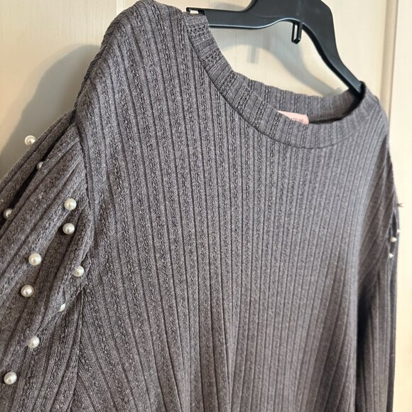 | EAST ADELINE | Purple Sweater with Pearl Detail - Picture 3 of 6